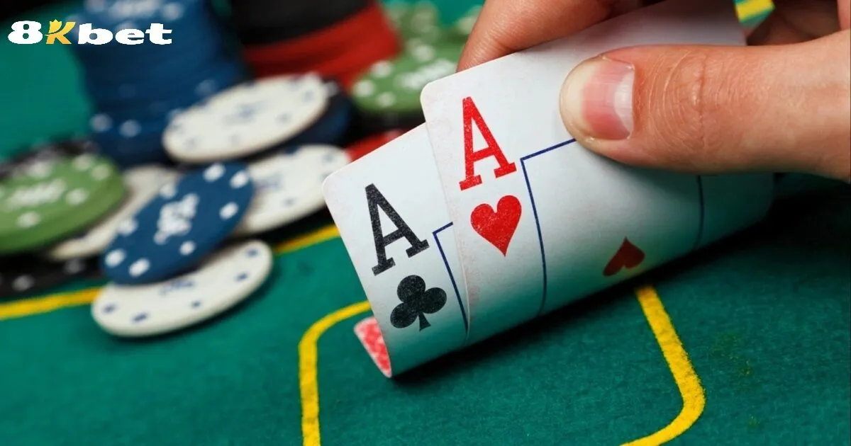 Luật chơi Bài Poker (Texas Hold'em) cơ bản tại 8kbet